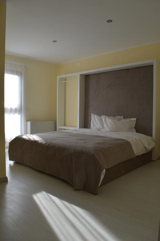 Hotel Nova Buzău Extérieur photo