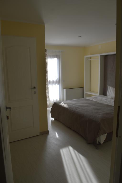 Hotel Nova Buzău Extérieur photo